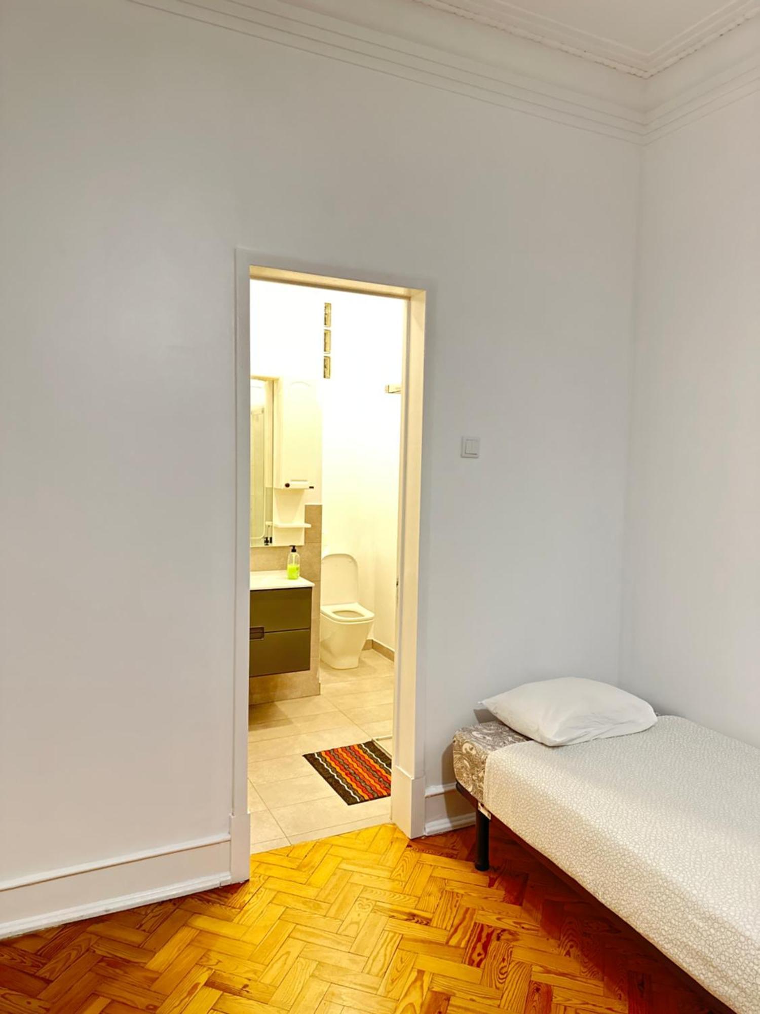 Rainbow Guest House Lisbon Exterior photo