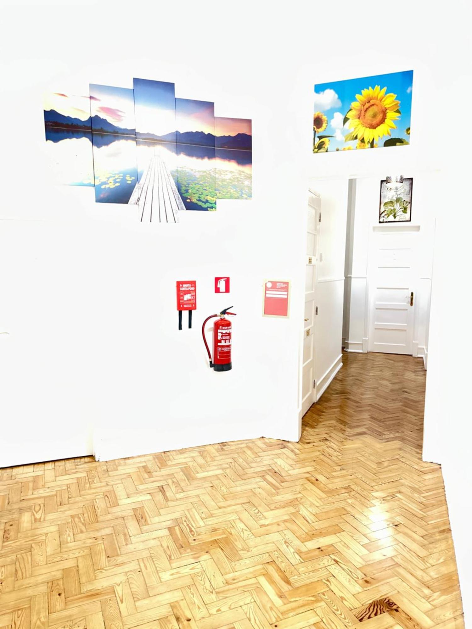 Rainbow Guest House Lisbon Exterior photo